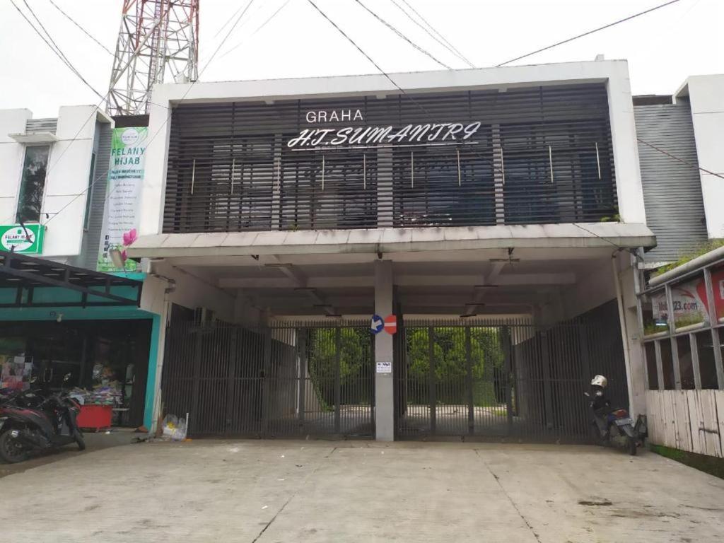 Graha Ht Sumantri Mitra Reddoorz Hotel Tasikmalaya Exterior foto